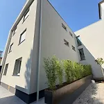 Welc-om Tommaseo Building Business Free Parking Lägenhet